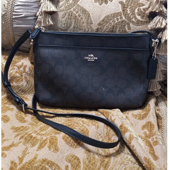 👉FREE SHIPPING! Coach New York Signature Canvas Crossbody Bag(No Tag) - Picture 1 of 14